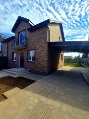 Продается дуплекс в Таращанском
