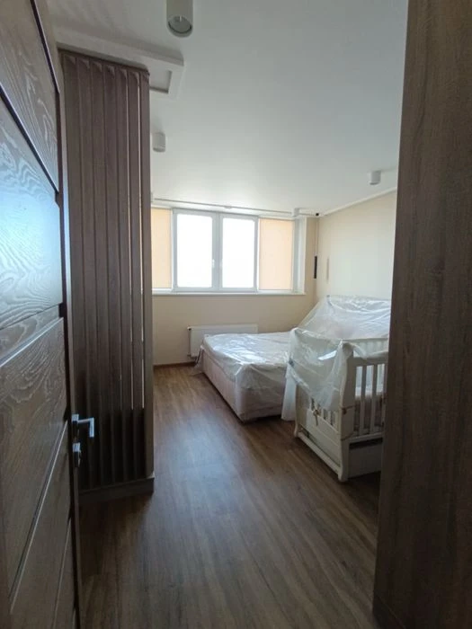Продам 3-комн. квартиру (два уровня) с ремонтом в ЖК Балков