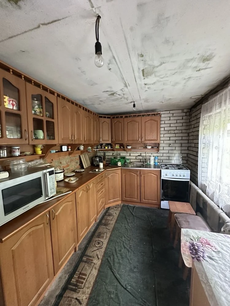 Продам будинок на Шевченка з гаражем