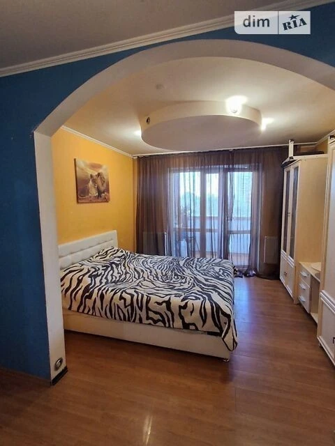 Sale of 3-room apartment 67.2 sq. m. on Akademika Efremova 7 •