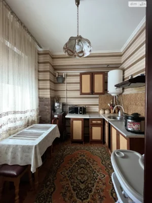 Продаж Дім