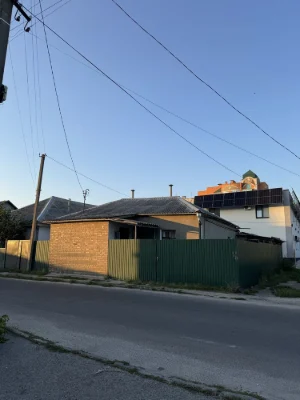 Продается дом в центре города