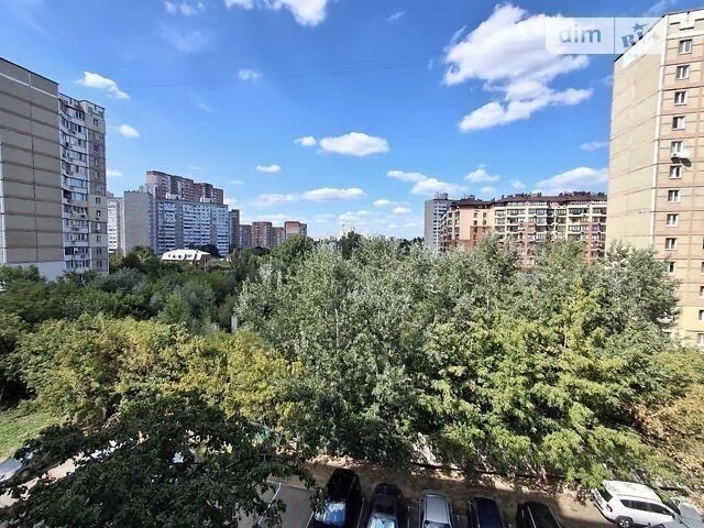 Sale of 3-room apartment 67.2 sq. m. on Akademika Efremova 7 •