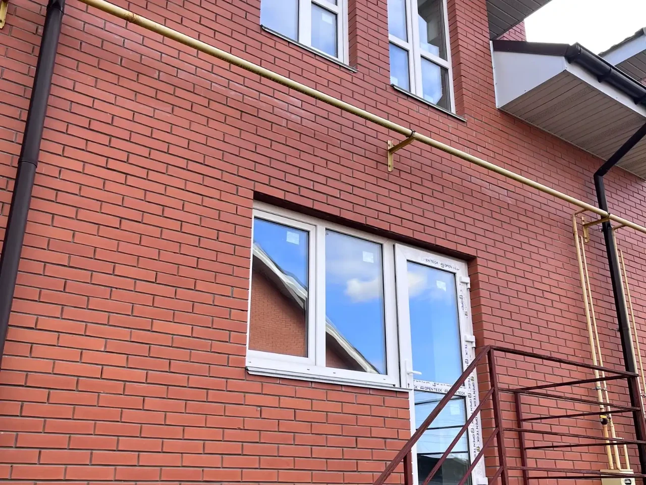 Продаж будинку 156 м² 1 сот.