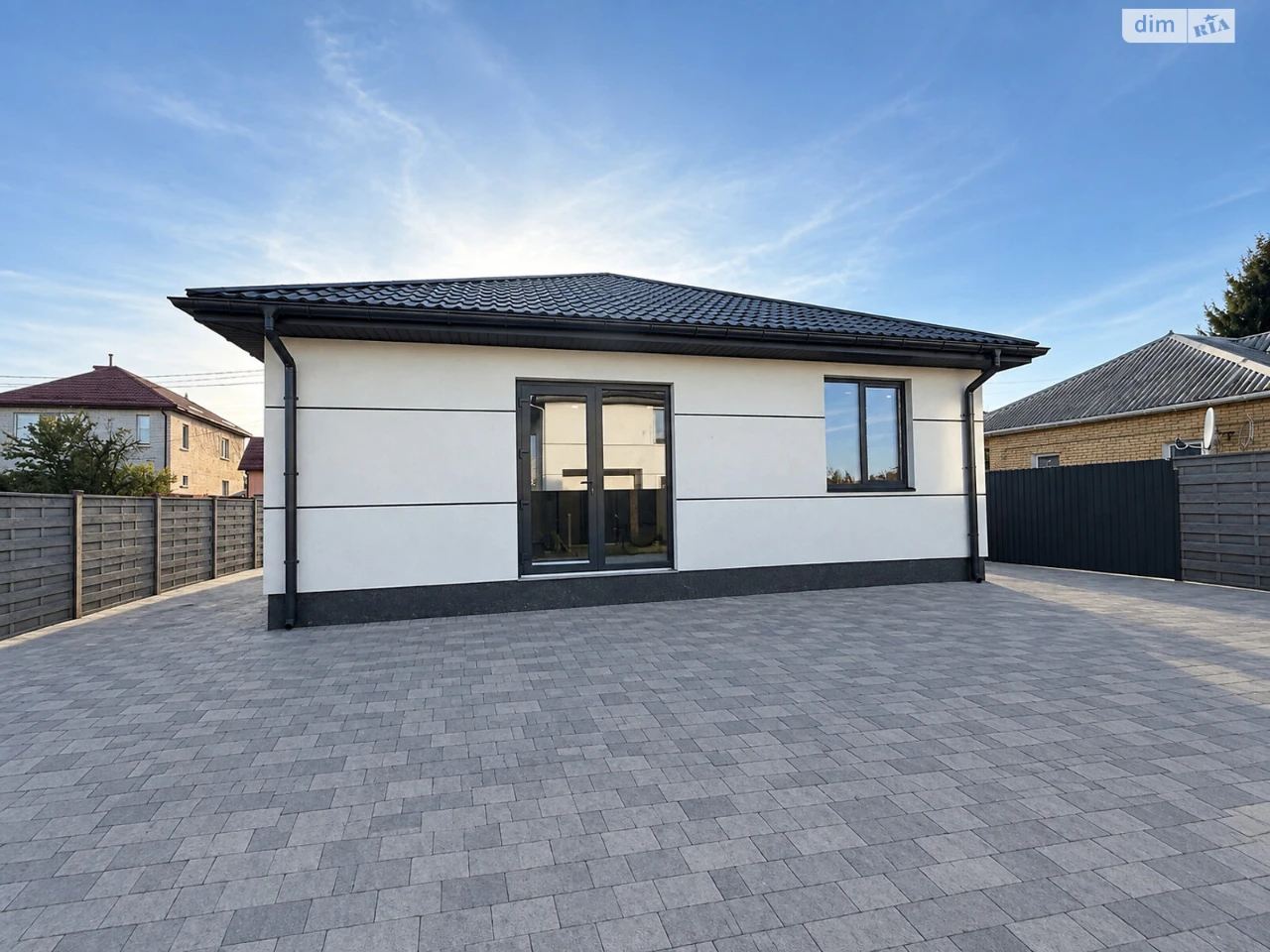 Продаж Дім