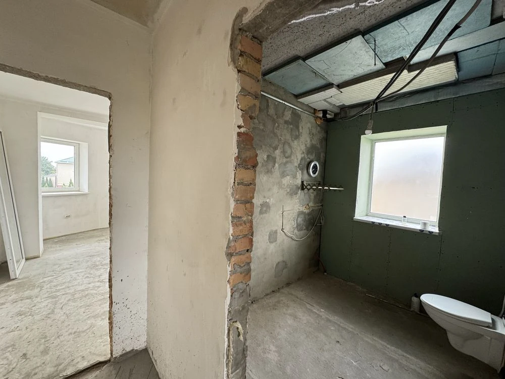 Будинок права сторона Борисполя 180м2 +10сот