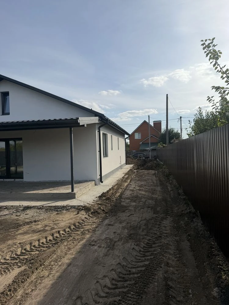 Новый современный дом в 8 сотках