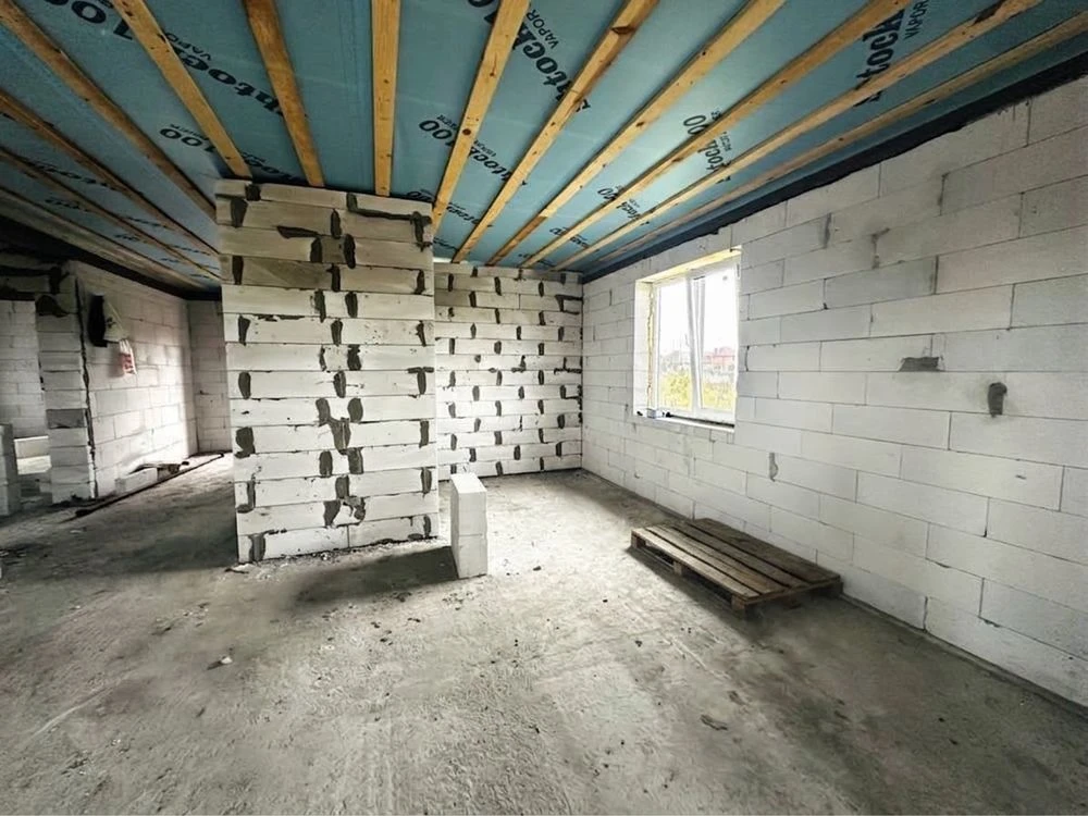 Продаж будинку 85 м² + тераса, права сторона міста.