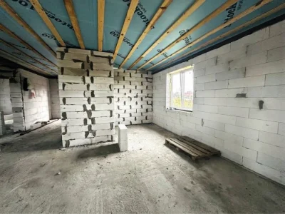 Продаж будинку 85 м² + тераса, права сторона міста.
