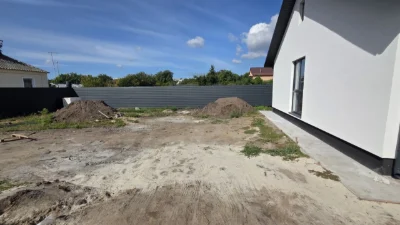 Будинок 100 кв.м біля ШКОЛИ, права частина міста на 6 соток