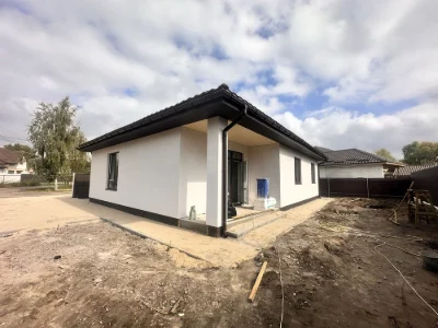 Продається сучасний одноповерховий будинок площею 110 м² з к
