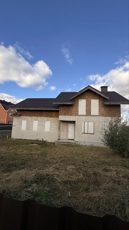 Продаж двоповерхового каркасного будинку в Борисполі