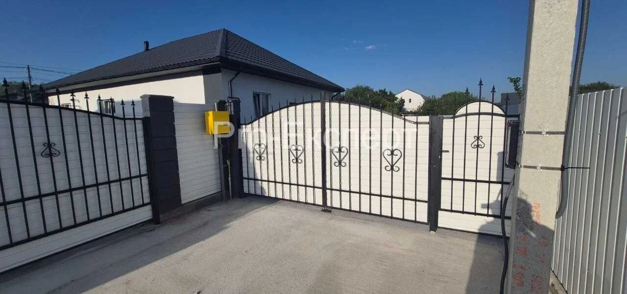 Продаж газофікованих нових будинків 2026 року по вул. Глибоц
