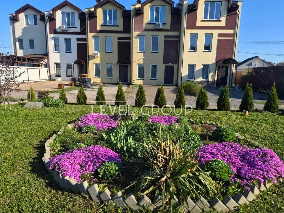House. Borispol, Holosiivska