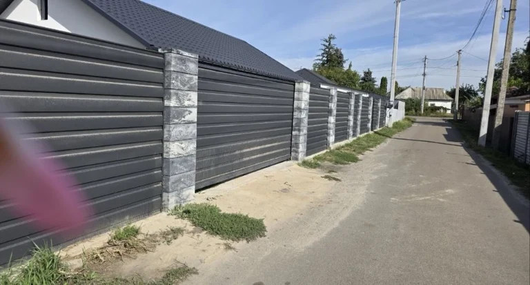 Будинок 100 кв.м. поблизу ШКОЛОЮ, права частина міста Бориспол