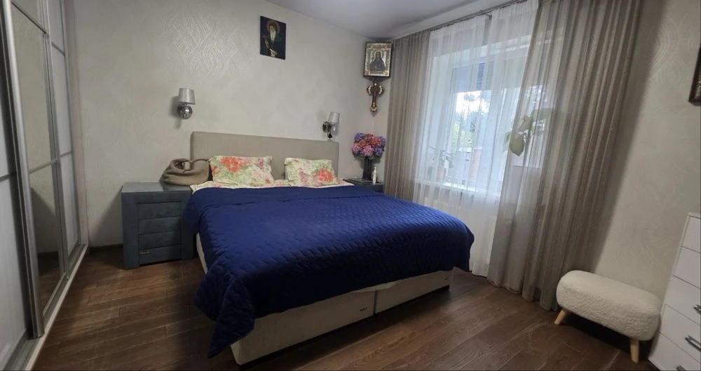 Продаж Будинку на 10 сотках, район 3 школи, з МЕБЛЯМИ та ТЕХНІКОЮ