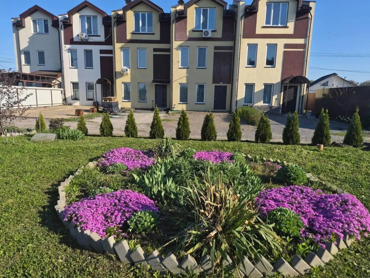 Бориспіль продаж будинок \таунхаус  з ремонтом 105м² | 3 пов