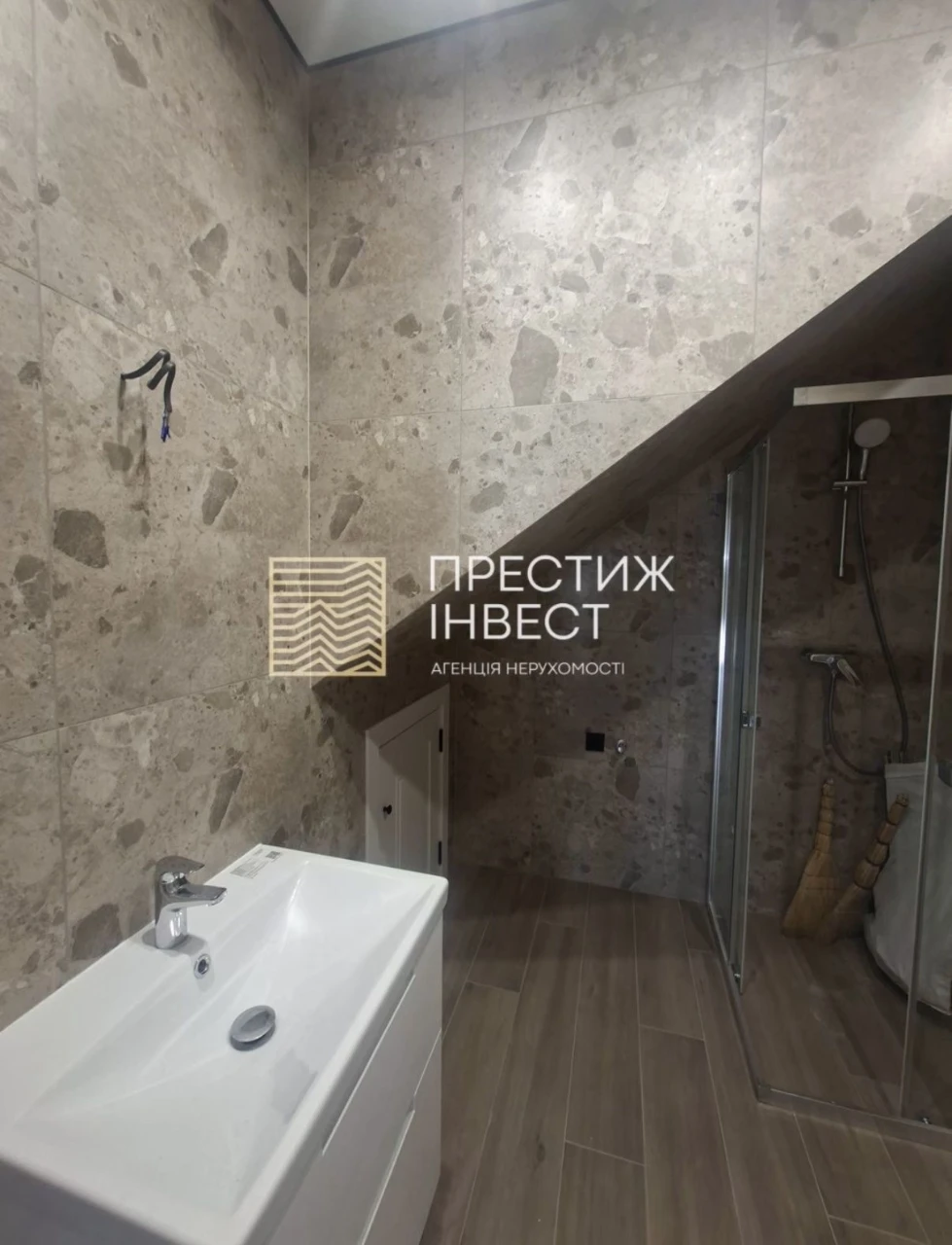 Townhouse for Sale in "Dream House" Residential Complex