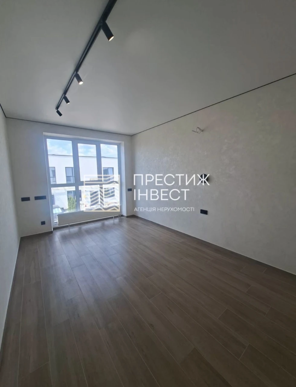 Townhouse for Sale in "Dream House" Residential Complex