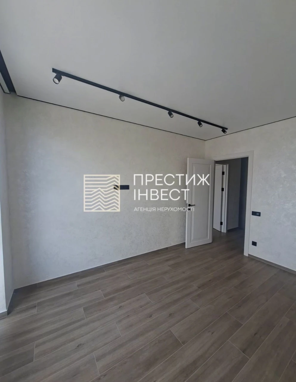 Townhouse for Sale in "Dream House" Residential Complex