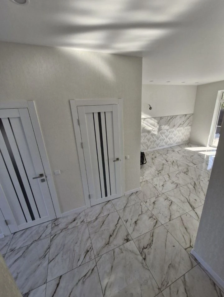 Продаж 2-поверхового будинку 140 м² на 5 сотках з ремонтом н