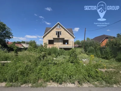 272 кв.м. в центре в Челюскинцах