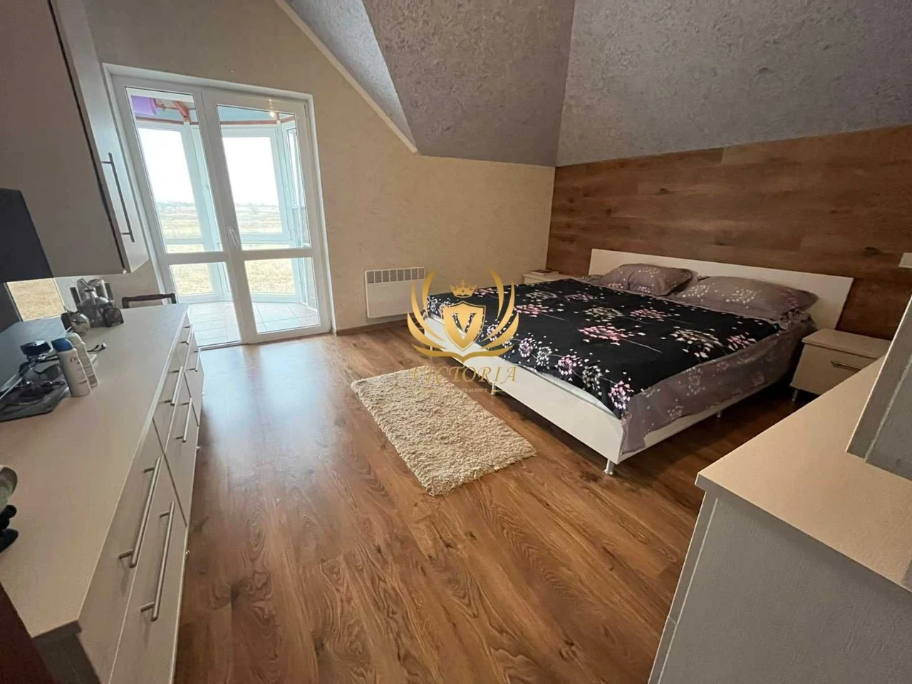 Продаж!  Сучасний 2-Поверховий будинок у Борисполі  6 соток