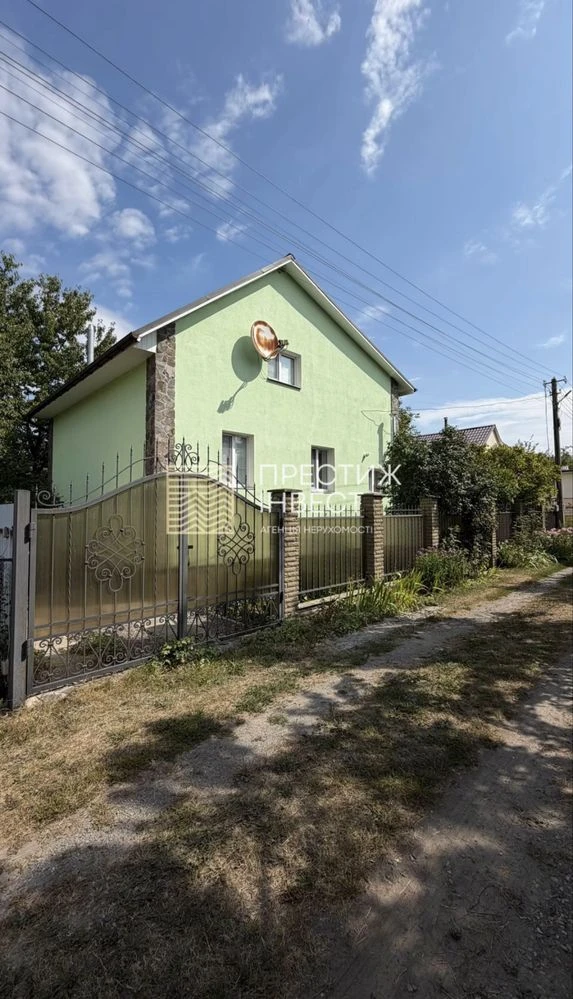 Продажа капитального дачного дома с газовым отоплением в СТ