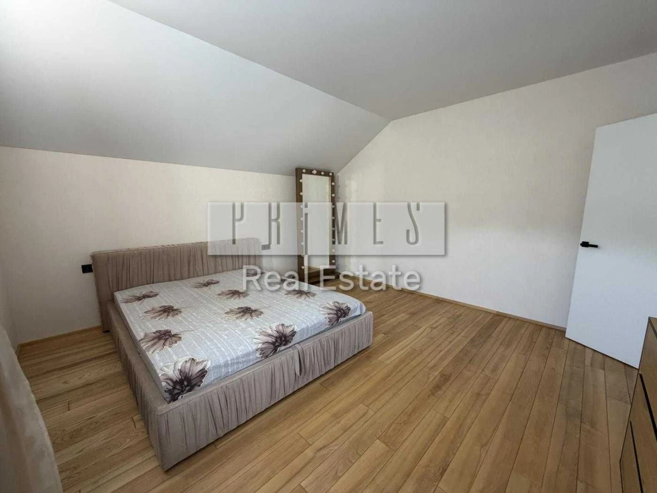 Продаж будинку в центрі Борисполя, 140 м2 на 10 сотках