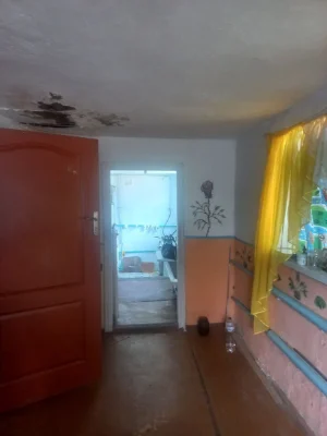 Продам будиночок з земельною ділянкою!