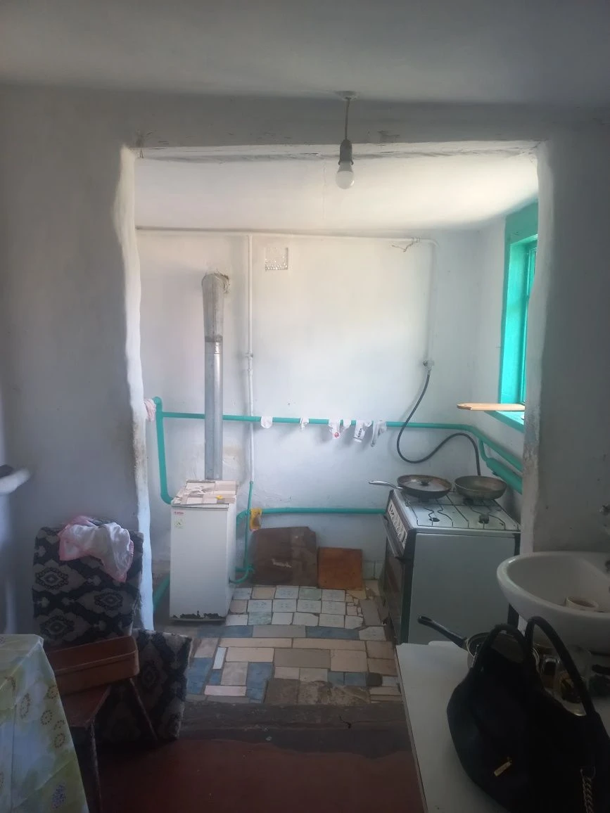 Продам будиночок з земельною ділянкою!