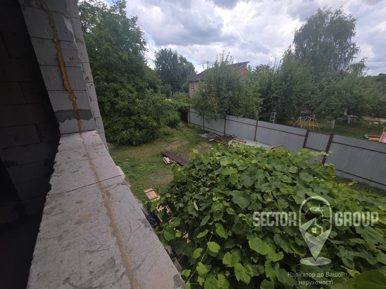 Центр міста. 145 кв.м. 7.5 соток. Газ.