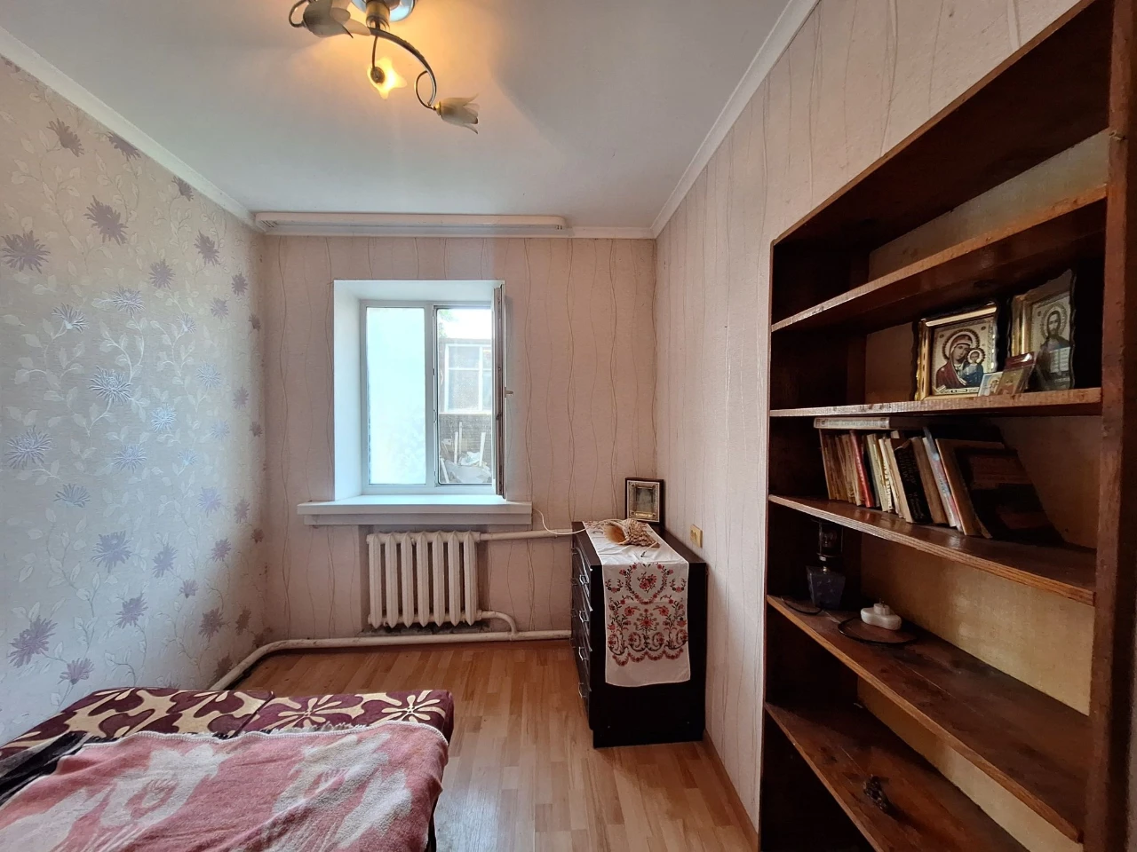 Будинок з ГАЗОМ  + госпбудівлі + 10 соток центр м.Бориспіль