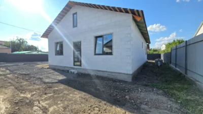 БУДИНОК 97 кв..м , на 5 сотках з ЕЛЕКТРИКОЮ.
