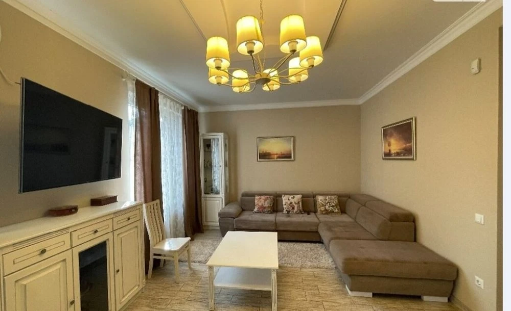 House Chervony Khutor