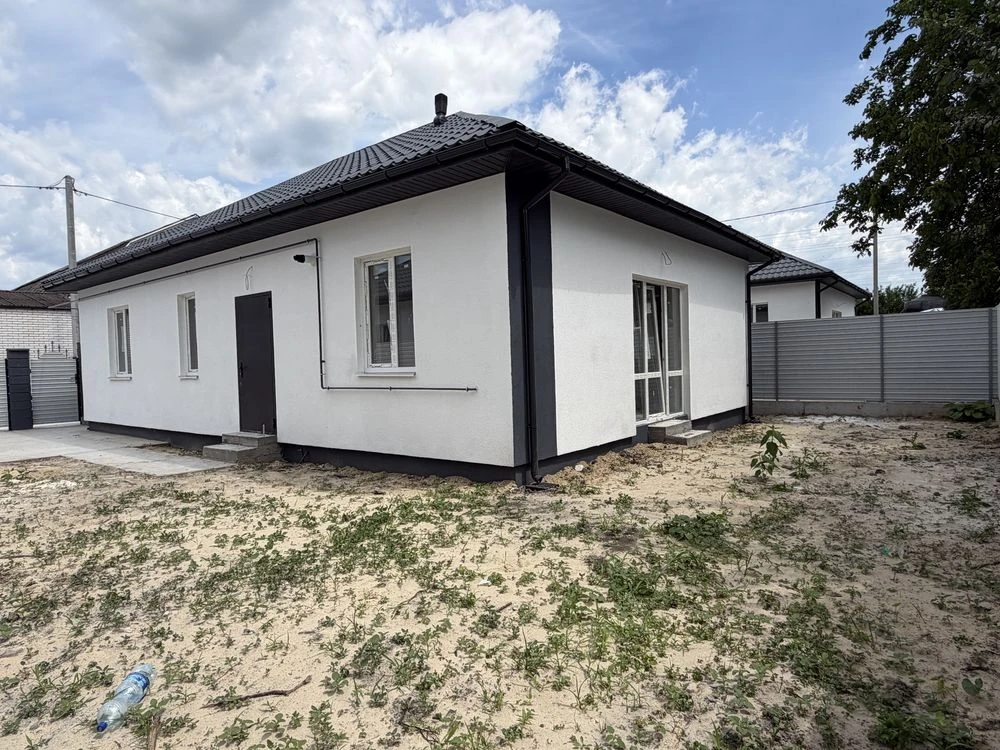 Продаж будинку в р-ні 3 школи з газом