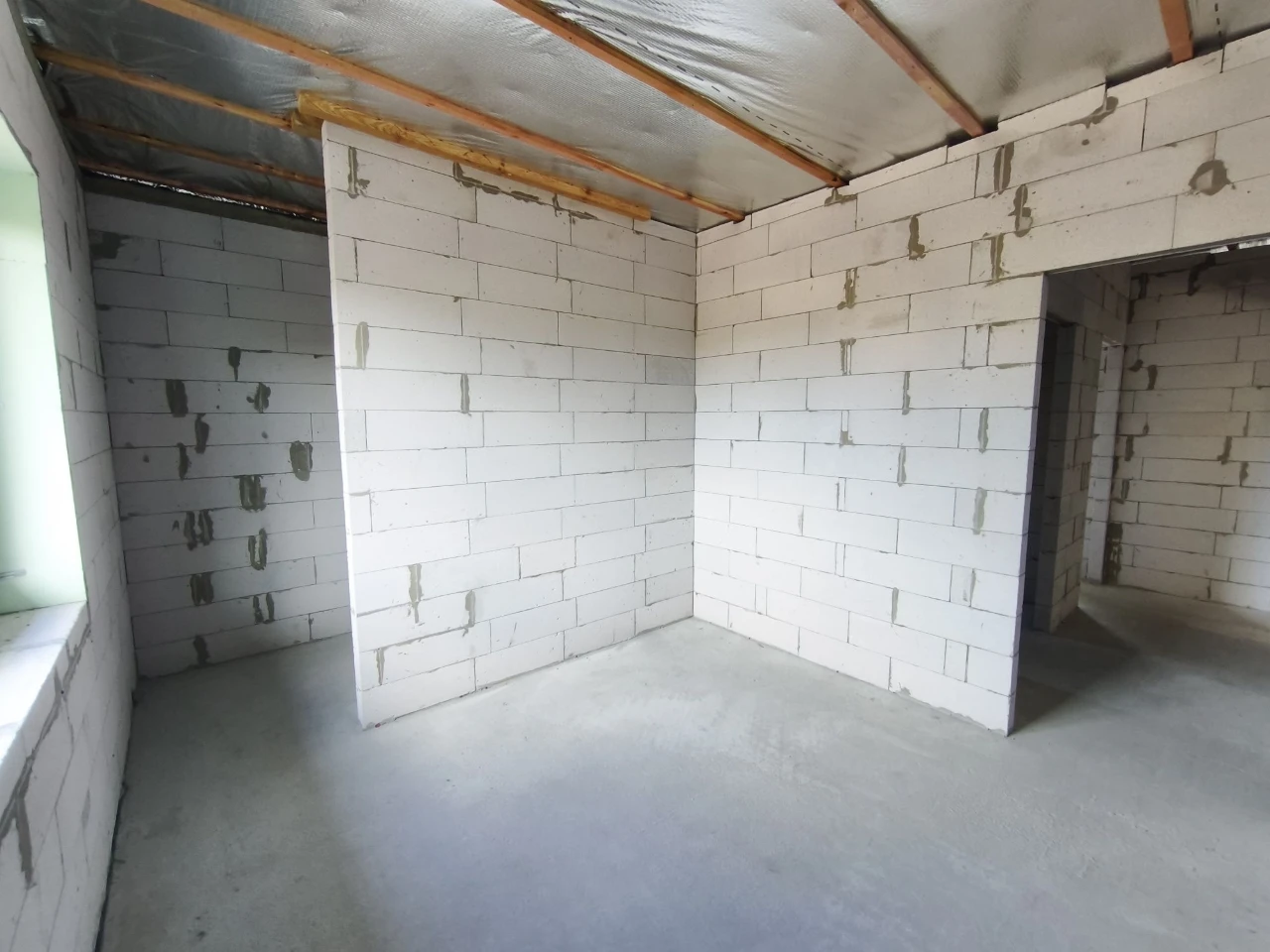 Будинок 105м²+40м² по вул Драгоманова. ВЛАСНИК