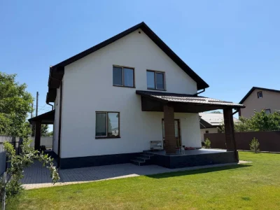 Срочная продажа дома Борисполь, центр Шкиля 140 м. 10 соток