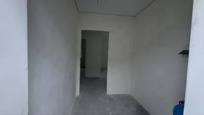 Будинок поруч з ЦЕНТРОМ права сторона. ГАЗ. Без комісіі