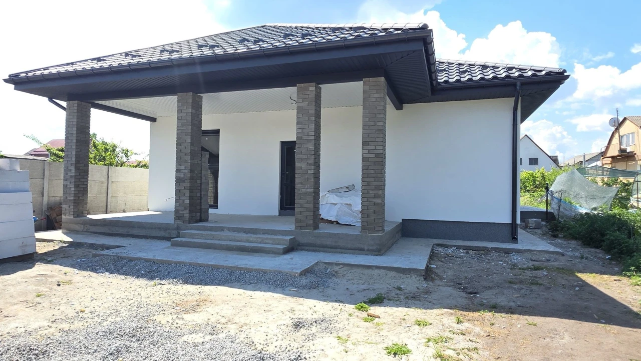 Будинок 120 кв.м.на 11 сотках в ЦЕНТРАЛЬНІЙ частині міста .
