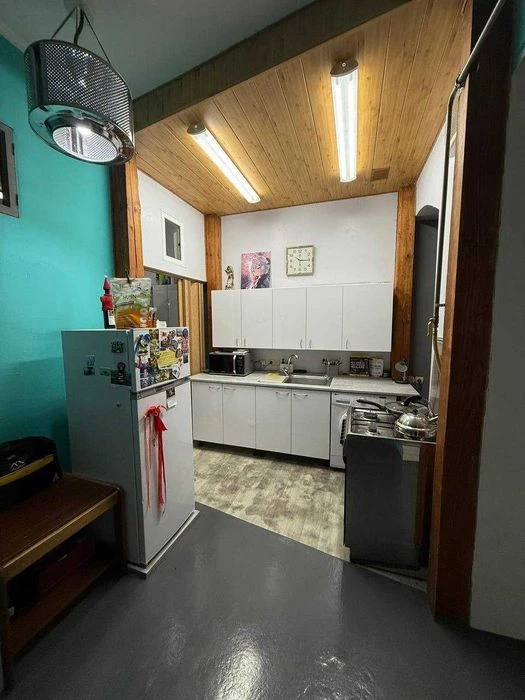 Квартира в центре со своим двором, 375254