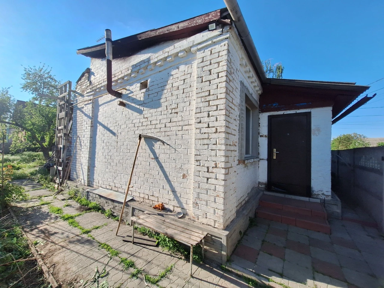 Будинок 112 м + госпбудівля +10 соток район Дубечанський