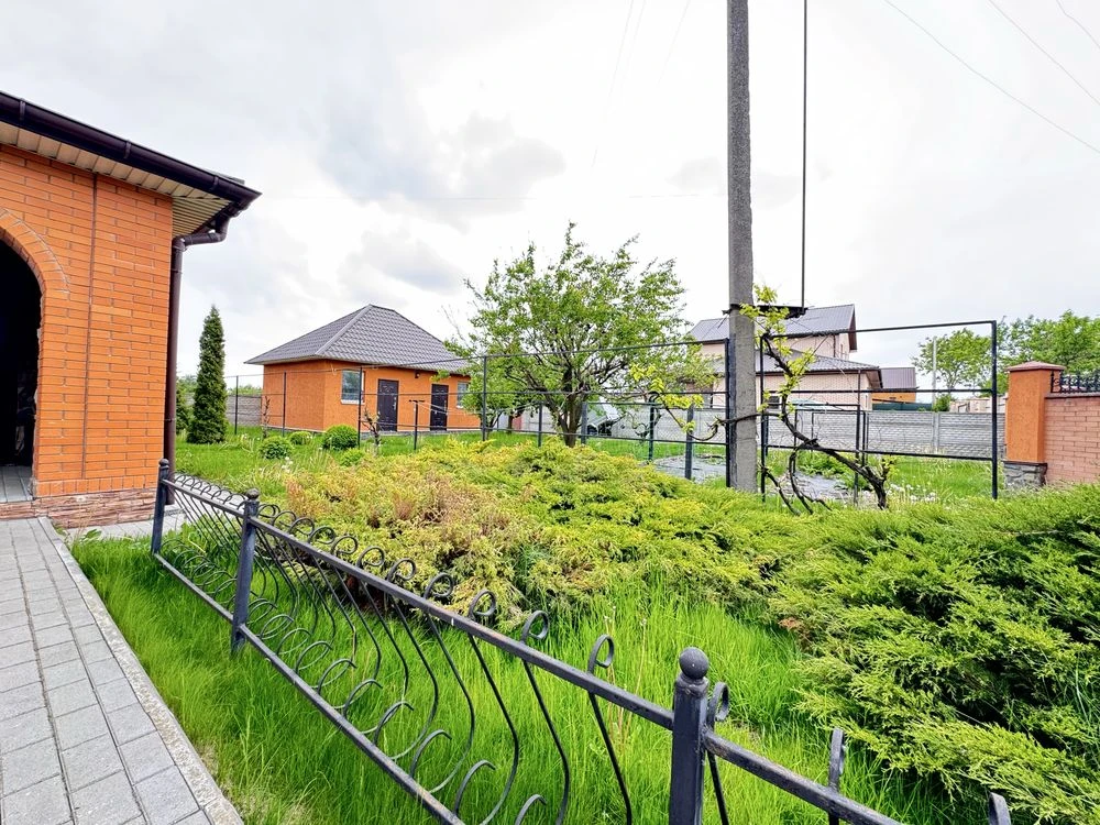 Цегляный дом в Борисполе 220 м² - 10 соток. Гараж/баня/п