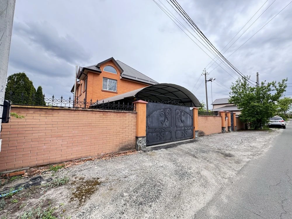 Цегляный дом в Борисполе 220 м² - 10 соток. Гараж/баня/п