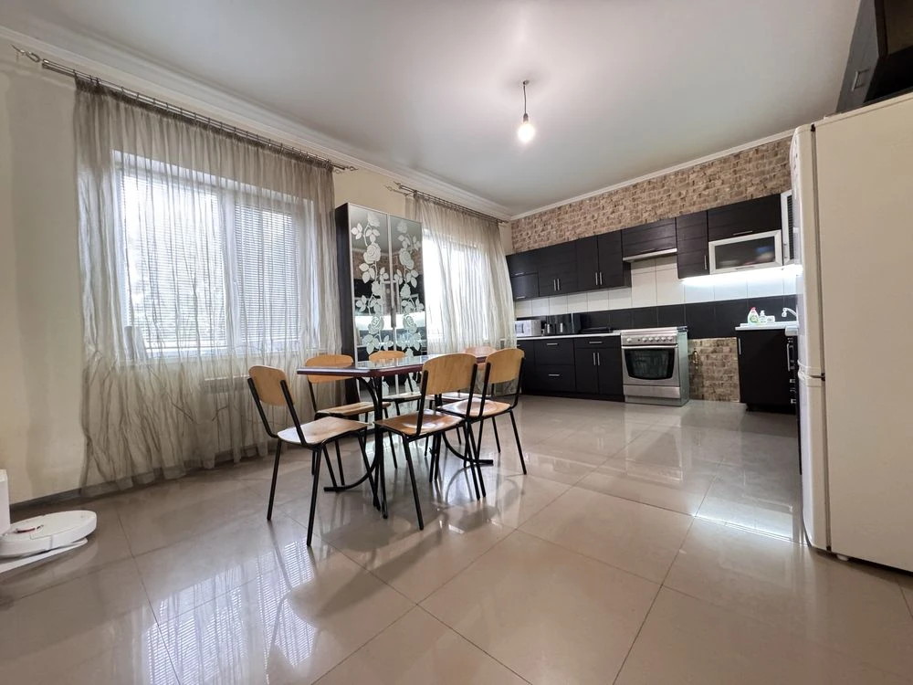 Цегляный дом в Борисполе 220 м² - 10 соток. Гараж/баня/п