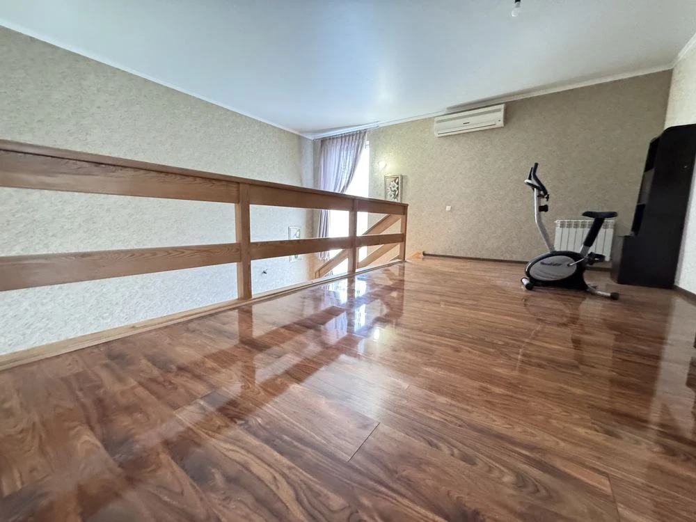 Цегляный дом в Борисполе 220 м² - 10 соток. Гараж/баня/п