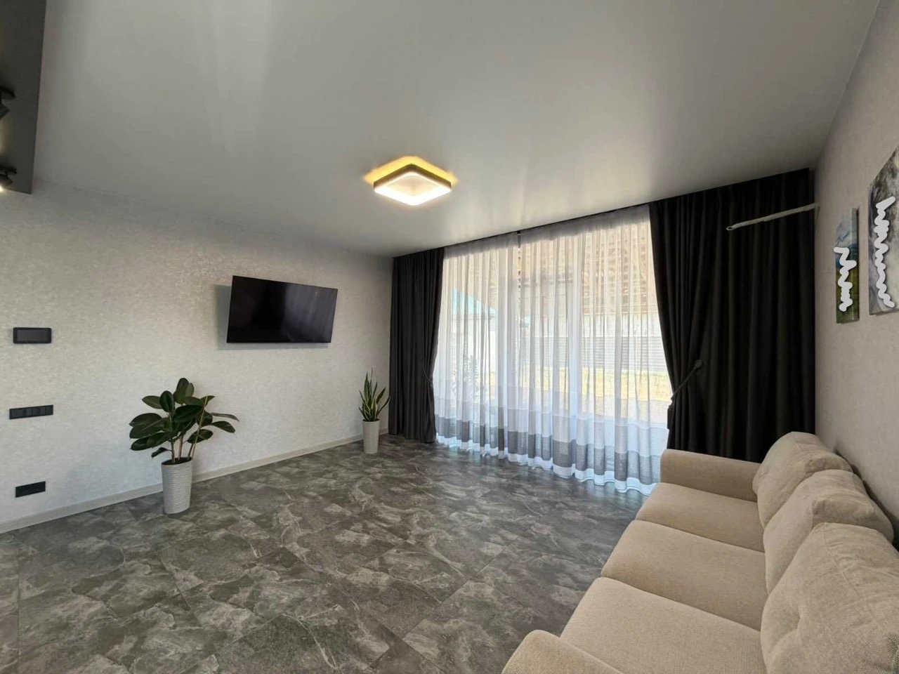 Продається будинок з меблями та технікою, 104 м² у Борисполі, вулиця Травнева