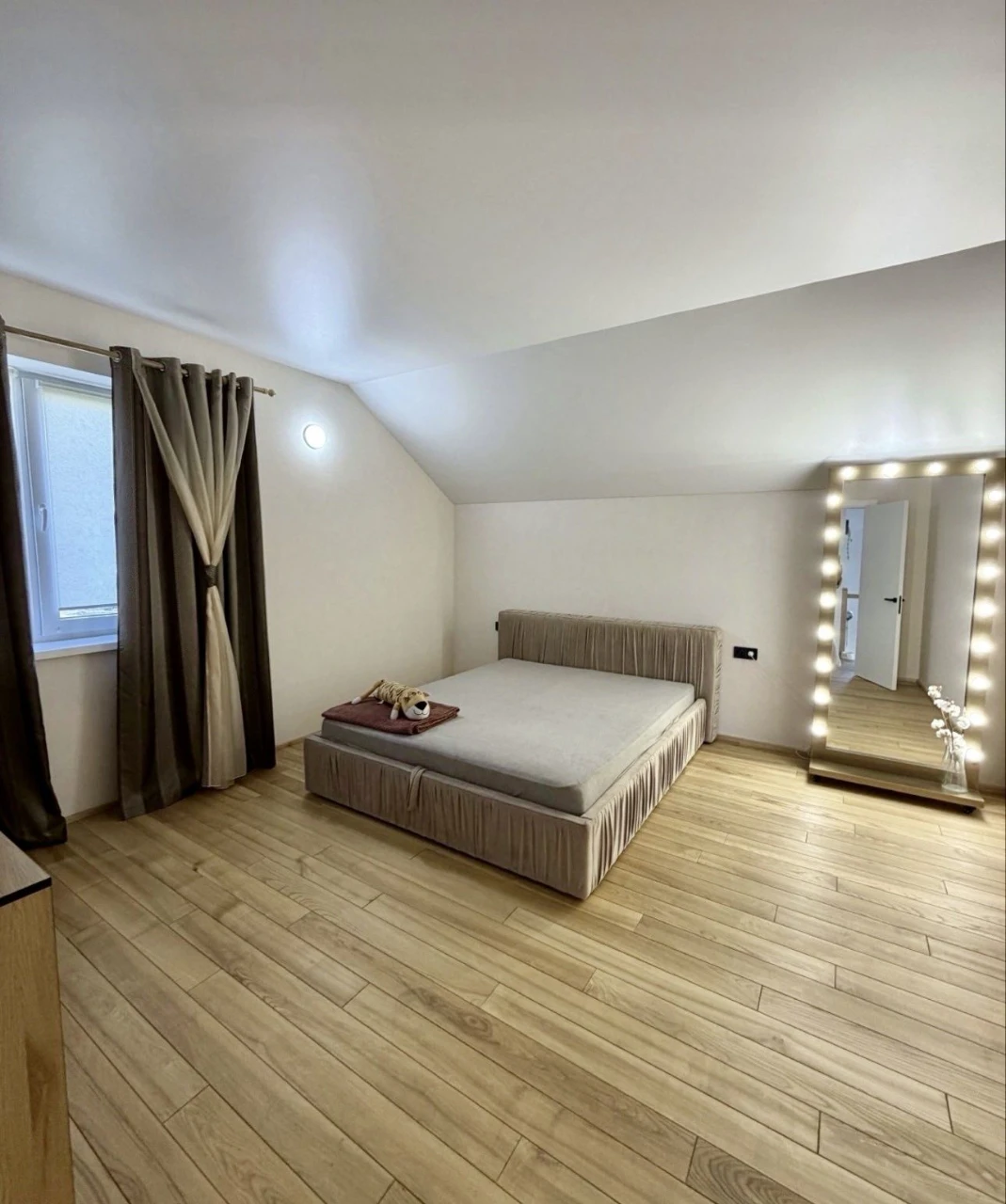 URGENT!! CENTER!! House 140 sq.m. on 10 acres, Borispol