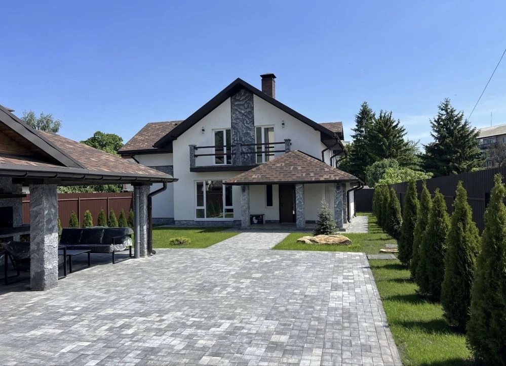 Самий центр м.Бориспіль будинок 165 м.кв.