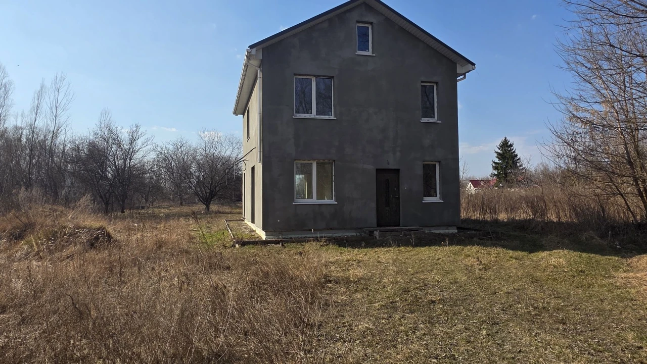 Будинок 120 кв.м. під ЧИСТОВЕ ОЗДОБЛЕННЯ .